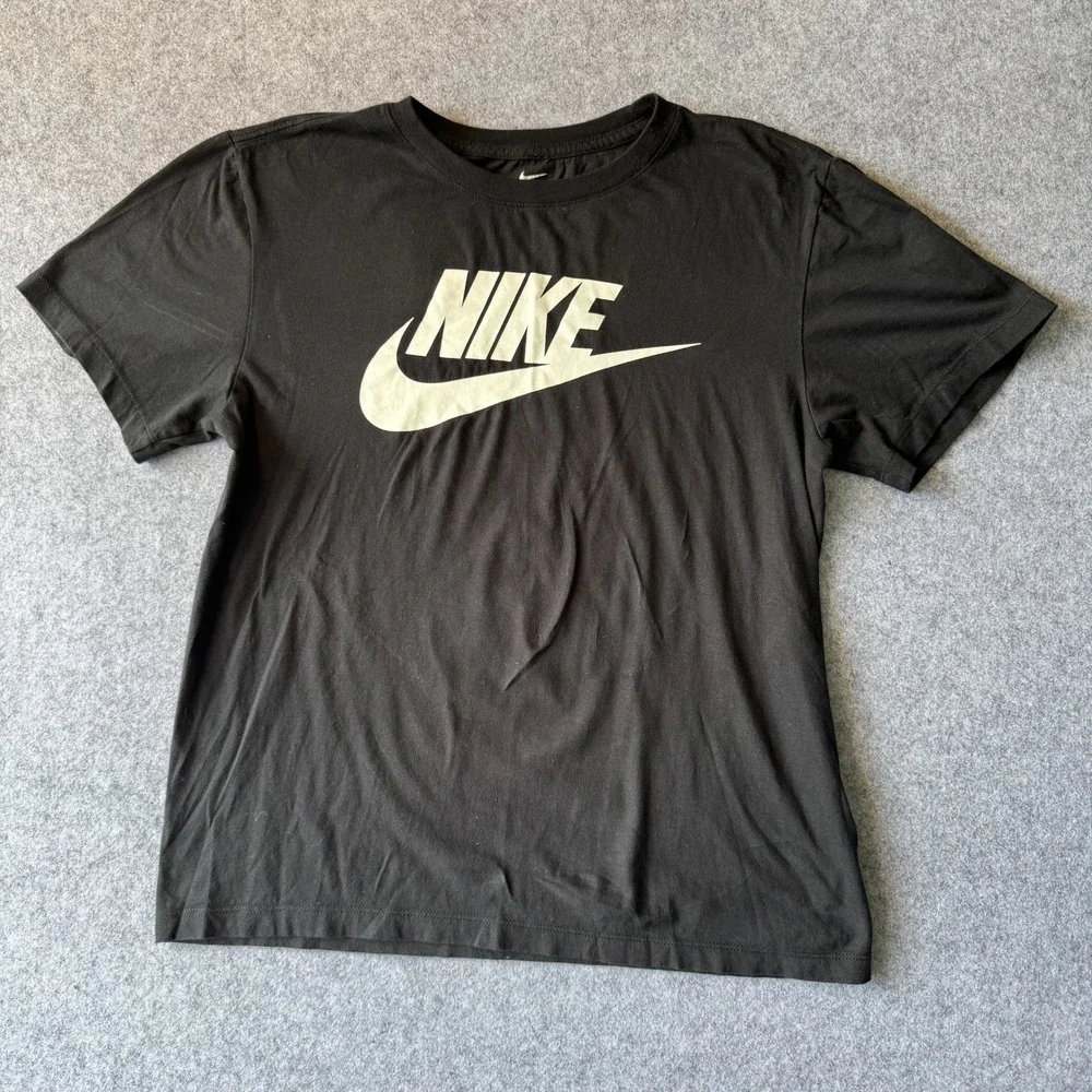 Nike Sportswear Futura Icon T-Shirt‎ Small Black Graphic Logo Cotton Tee